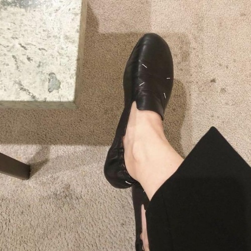 sale* 메종 마르지엘라 키키 레더 플랫 슬립온