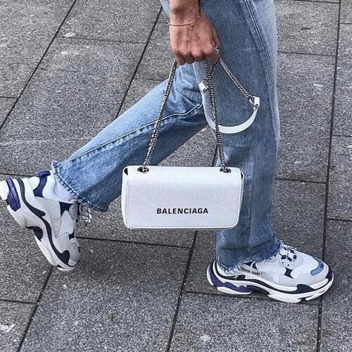 발렌시아가 에브리데이 플랩백 2co