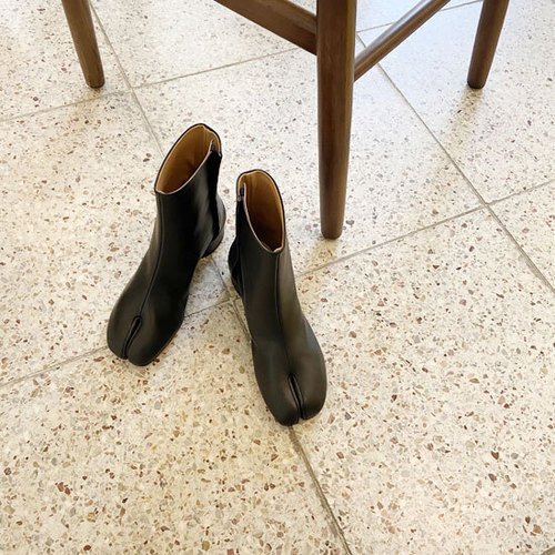메종마르지엘라 타비 레더 부츠 3cm 3co