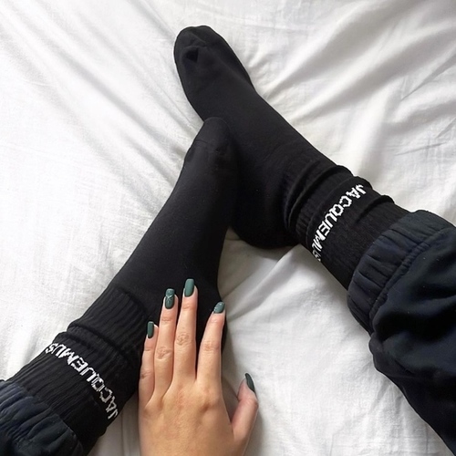 자크뮈스 Les chaussettes Jacquemus 양말 블랙